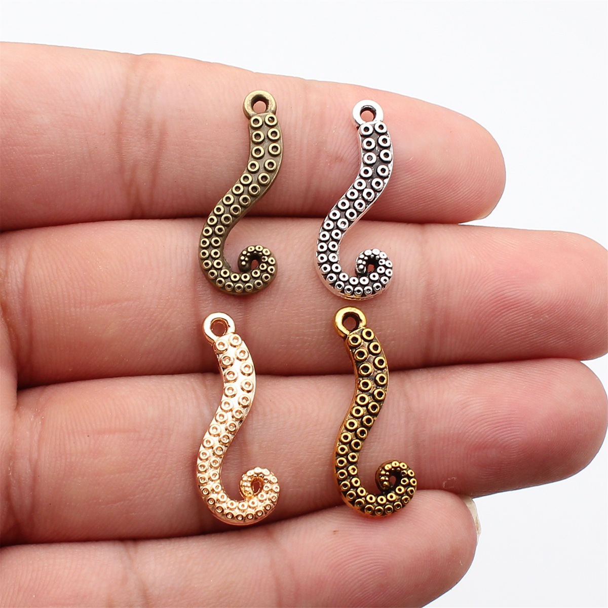 Vintage Fashion Online - WYSIWYG 20pcs 26x10mm 4 Colors Octopus