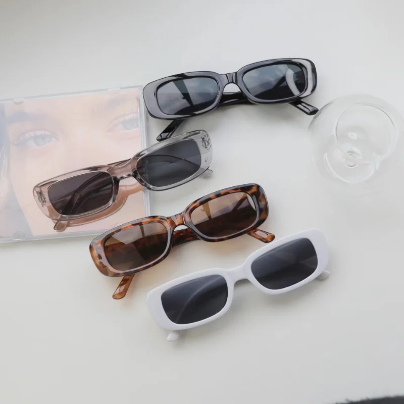 Vintage Small Square Sunglasse - Vintage Fashion Images recension och pris