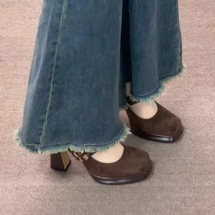 Vintage Thick High Women Mary  - Vintage Fashion Online recension och pris