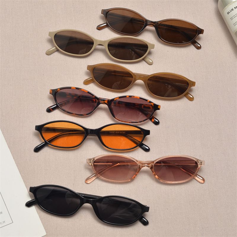 Vintage Small Cat Eye Sunglass - Vintage Fashion Images recension och pris