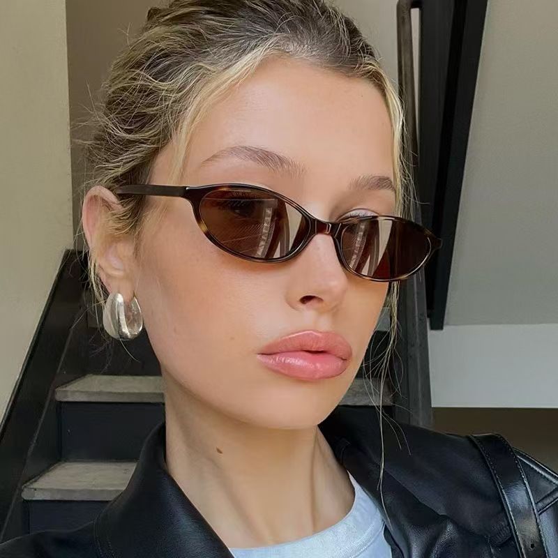 Vintage Small Cat Eye Sunglass - Vintage Fashion Images recension och pris