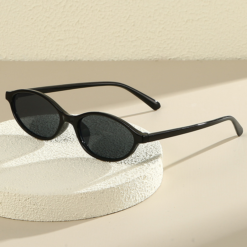 Vintage Small Cat Eye Sunglass - Vintage Fashion Images recension och pris