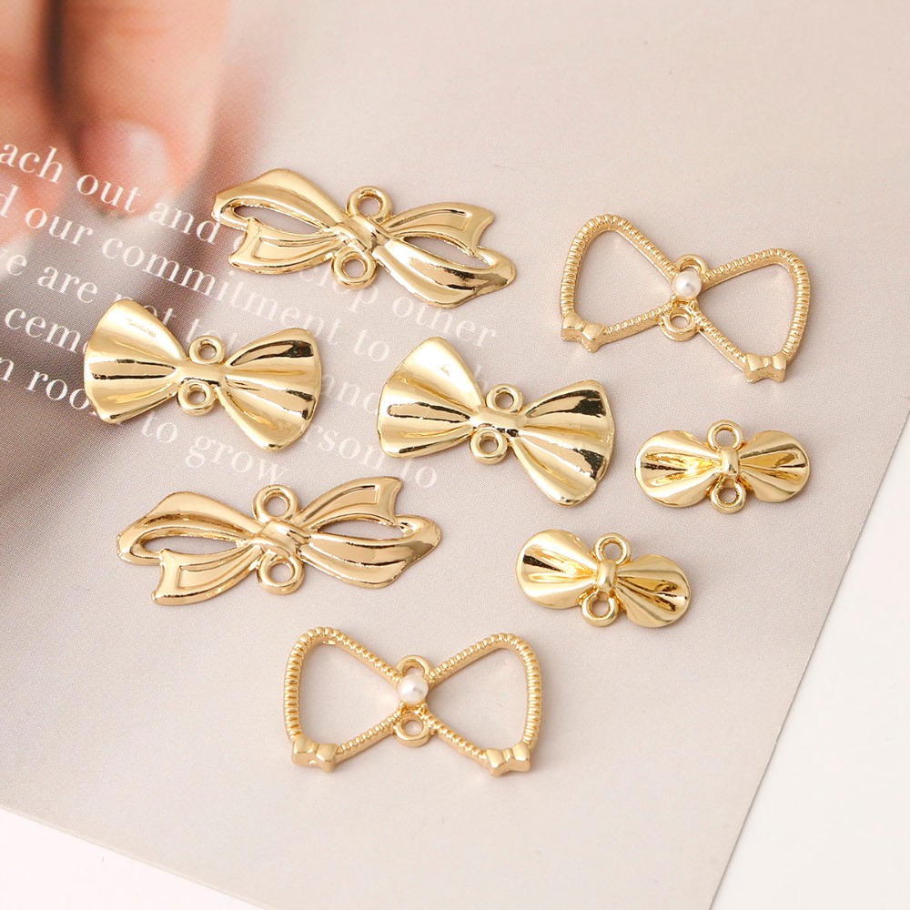 Vintage Antique Gold Bow Charm - Vintage Fashion Nz recension och pris