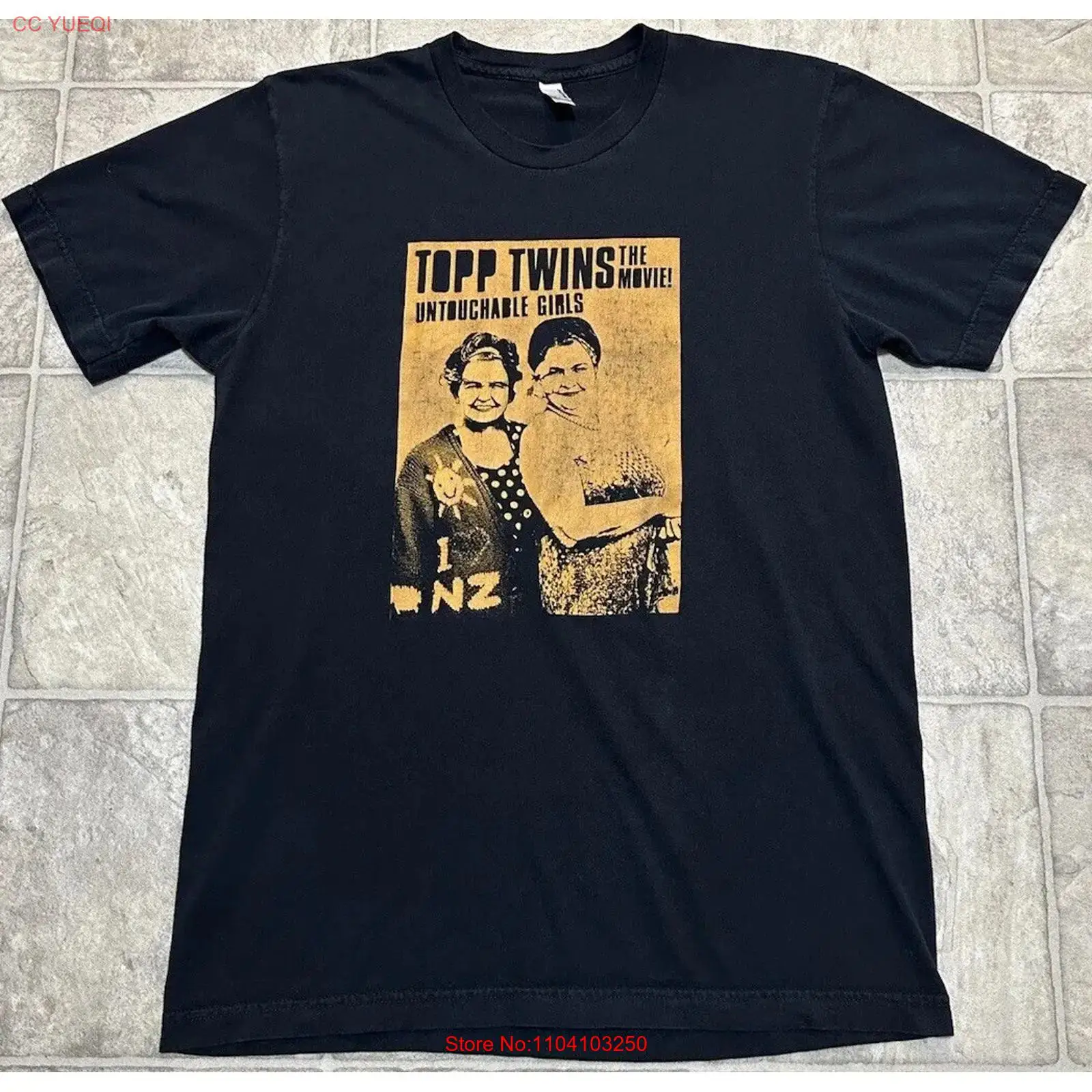 Topp Twins Movie T Shirt Black - Vintage Fashion Nz recension och pris